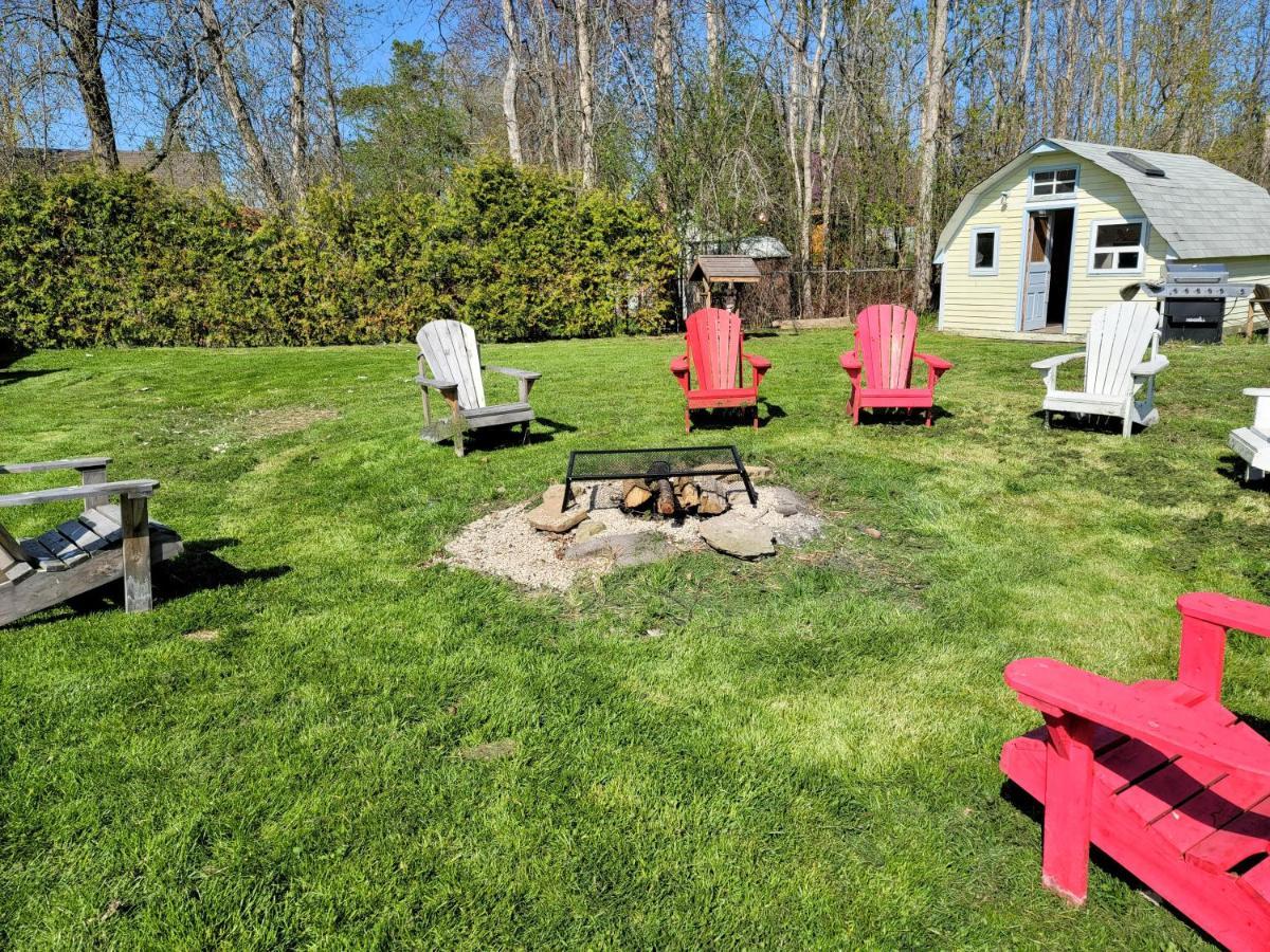 Fun Place With A Sandy Beach For Swimming, Boating, And Fishing, Featuring 3 Available Cabins Fenelon Falls Exterior foto